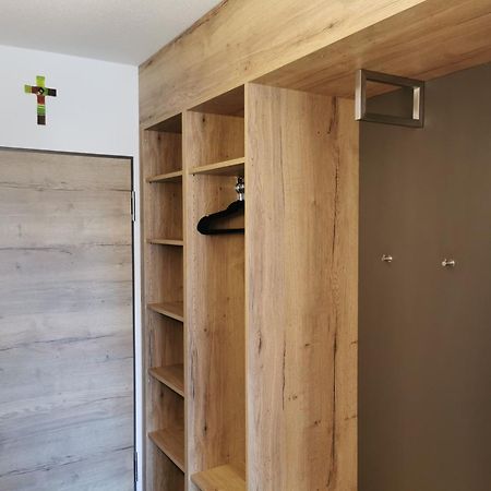 Hotel Am Regenbogen Кам Екстериор снимка