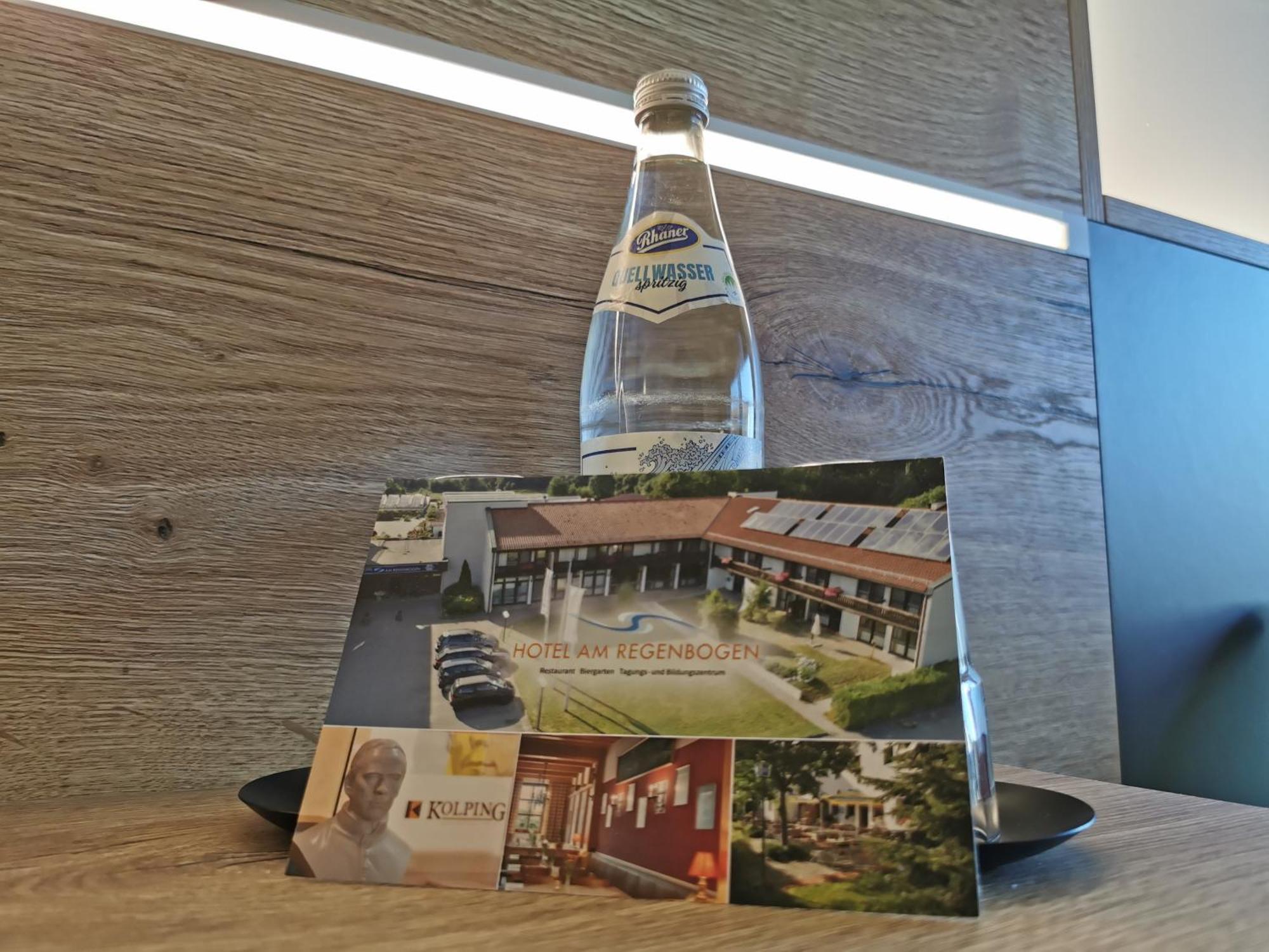 Hotel Am Regenbogen Кам Екстериор снимка